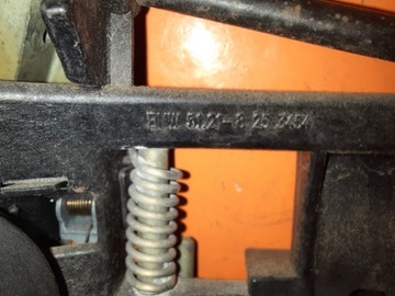 BMW 318I E46 97-03 KLIKA DVEŘE PŘEDNÍ PRAVÁ 51218253454