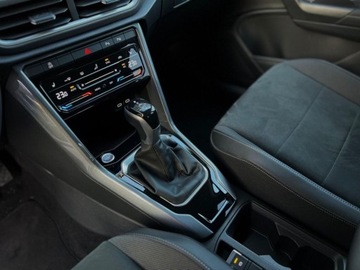 Volkswagen T-Roc I SUV Facelifting 1.5 TSI ACT 150KM 2024 Volkswagen T-Roc VW T-Roc 1.5 TSI 150 KM DSG 2024 9 700 km Gwarancja pr, zdjęcie 12