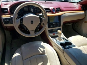 Maserati GranTurismo 4.7 i 440KM 2010 Maserati GranTurismo 2010. 4.7 Benzyna 440KM, zdjęcie 8
