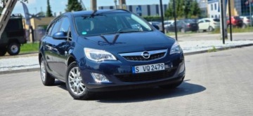 Opel Astra J Sports Tourer 1.6 Turbo ECOTEC 180KM 2012 Opel Astra 1,6 turbo 180 KM Led Klima PdC Import Raty Oplaty 1.6 180KM, zdjęcie 19