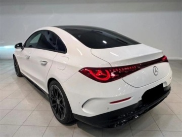 Mercedes CLA C118/X118 2025 MERCEDES-BENZ CLA 200 AMG Line Sedan 1.5 (163KM) 2025, zdjęcie 3