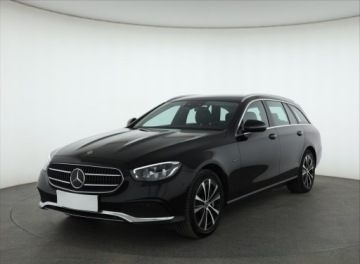 Mercedes Klasa E W213 Kombi Plug-in Facelifting 2.0 E300de 306KM 2021 Mercedes E E 300 de 4MATIC, 301 KM, 4X4, Automat, zdjęcie 1