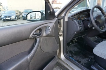 Ford Focus I Sedan 1.6 16V 100KM 2004 Ford Focus polski salon, jeden właściciel,, zdjęcie 8