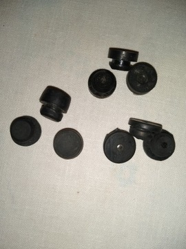 Резиновые стенды для старых телефонов, например CB-49 k=4.