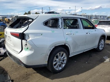 Toyota Highlander III 2022 Toyota Highlander Limited 2022 3.5l 3.5 Benzyna 295KM, zdjęcie 3