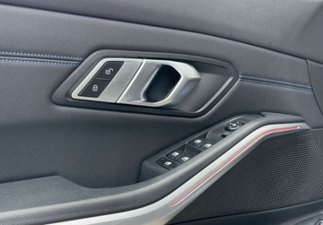 BMW Seria 3 G20-G21 Touring 2.0 320d 190KM 2022 BMW Seria 3 320d 190km M Pakiet HeadUp Kamera cofania Kola 19 cali Alcanta, zdjęcie 26