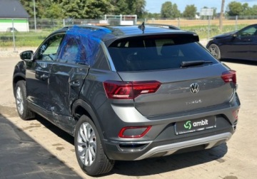 Volkswagen T-Roc I SUV Facelifting 1.5 TSI ACT 150KM 2023 Volkswagen T-Roc 1.5TSi 150KM 2023r. Salon Polska auto zarejestrowane i ub, zdjęcie 1
