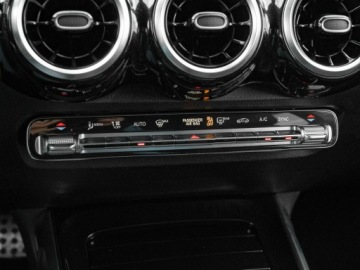 Mercedes GLB 2023 Mercedes GLB WD4969T#200 4-Matic AMG Line 8G-DCT, zdjęcie 18