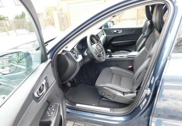 Volvo XC60 II Crossover D3 150KM 2019 Volvo XC 60 z Gwarancja Model 2020r 2.0 Diesel 150KM, zdjęcie 13