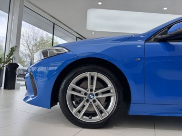 BMW Seria 1 F40 2023 BMW Seria 1 118i M Sport Hamran Kardon Kamera cofania Ambiente CarPlay, zdjęcie 17