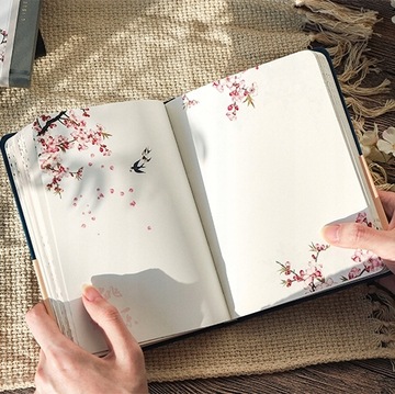 Kolorowy notatnik na stronie w stylu chińskim Creative