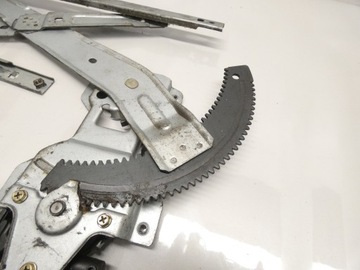 ZVEDÁK MECHANIZMUS OKNO LEVÝ PŘEDNÍ HYUNDAI MATRIX 01-10 98810-17100