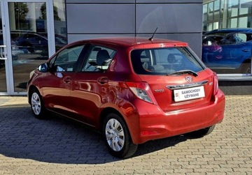 Toyota Yaris III Hatchback 5d 1.0 VVT-i 69KM 2013 Toyota Yaris 1.0 PB 69KM Life Salon PL Serwis ASO Gwarancja Benzyna 69KM, zdjęcie 7
