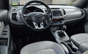 Kia Sportage III SUV Facelifting 1.7 CRDi 115KM 2016 Kia Sportage 1,7 CRDI 115 KM Klimatronic Nawigacja Kamera 1.7 Diesel 115KM, zdjęcie 17