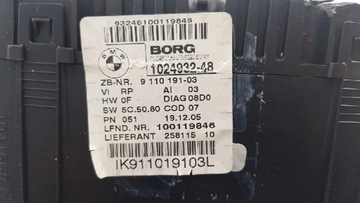 BMW 1 E81 E87 2006 PŘÍSTROJOVÁ DESKA BUDÍKY