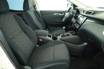 Nissan Qashqai II Crossover 1.2 DIG-T 115KM 2015 Nissan Qashqai 1.2 DIG-T, Navi, Klima, zdjęcie 6