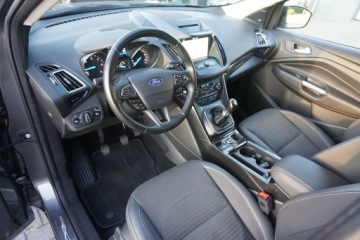 Ford Kuga II SUV Facelifting 2.0 TDCi 150KM 2017 Ford Kuga 2. 0 TDCI Navi Kamera serwis ASO z Niemiec, zdjęcie 4