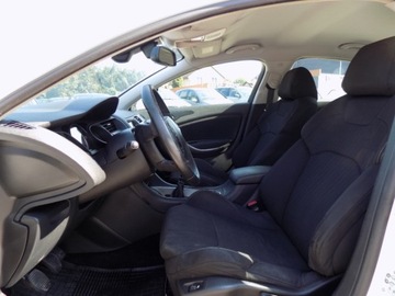 Citroen C5 III Sedan 2.0 HDi FAP 140KM 2010 Citroen C5 BIALOLEKA 2.0 Diesel HDi (140 KM), 2010 r. prod. KOMIS TYSIAK, zdjęcie 6