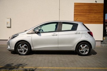 Toyota Yaris III 2015 Toyota Yaris Hybrid 1.5 VVT-i KAMERA zarejestrowany w Polsce, zdjęcie 8