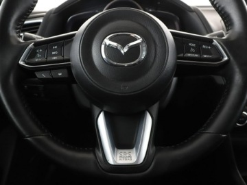 Mazda 3 III Hatchback Facelifting 2.0 SKYACTIV-G 120KM 2017 Mazda 3 klima auto navi grzane fotele kamera i, zdjęcie 20