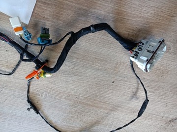 HUMMER H3 SVAZEK DVEŘE LEVÝCH PŘEDNÍ EU