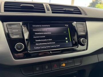 Skoda Fabia III Kombi Facelifting 1.0 TSI 95KM 2021 Skoda Fabia Ambition CarPlayAndroid Auto Czujniki parkowania Salon Pols, zdjęcie 31