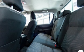Toyota Hilux VIII Pojedyncza kabina Facelifting 2.4 D-4D 150KM 2024 Toyota Hilux Toyota Hilux 2.4 D-4D Double Cab DLX 4x4 2.4 Diesel 150KM, zdjęcie 13