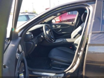 Mercedes Klasa E W213 2022 Mercedes-Benz Klasa E 350 2022 2.0l 2.0 Benzyna 255KM, zdjęcie 9