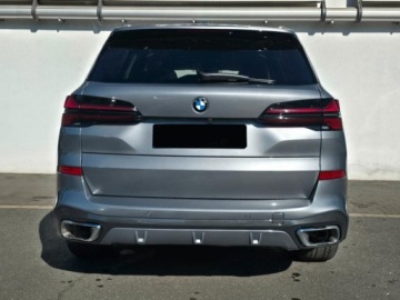 BMW X5 G05 SUV Facelifting 3.0 30d 298KM 2026 BMW X5 xDrive30d Sport sport Suv 3.0 (298 KM) 2026, zdjęcie 3