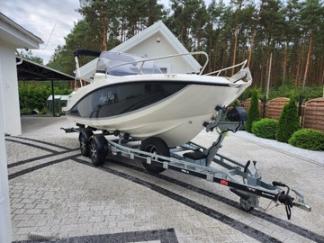 Моторная лодка Quicksilver Activ 605 Sundeck+MERCURY 150 л.с. как новая - выгодная сделка!