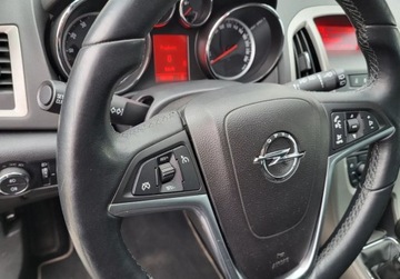 Opel Astra J Hatchback 5d 1.6 Twinport ECOTEC 115KM 2011 Opel Astra Opel Astra 1.6 115PS Dobre wyposazenie Kola Lato Zima 1.6, zdjęcie 27