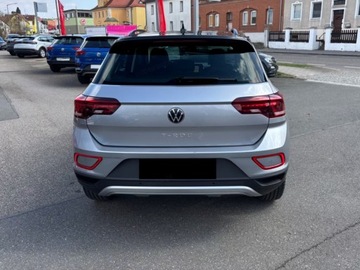 Volkswagen T-Roc I SUV Facelifting 1.5 TSI ACT 150KM 2025 VOLKSWAGEN T-ROC Life Plus 1.5 TSI DSG Suv 150KM 2025, zdjęcie 4