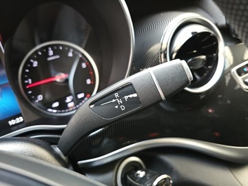 Mercedes Klasa V W447 Długi Facelifting 2.0 220d 163KM 2021 Mercedes-Benz V 220 d 9G-Tronic/163KM, zdjęcie 19