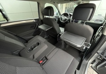 Volkswagen Tiguan Allspace SUV 2.0 TDI 150KM 2020 Volkswagen Tiguan Allspace Comfortline Pakiety, ACC, Apple CarPlay, Salon, zdjęcie 8