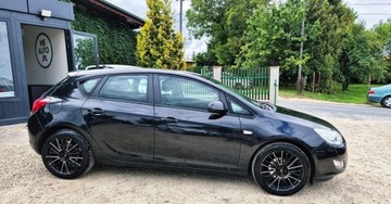 Opel Astra J Hatchback 5d 1.4 Turbo ECOTEC 120KM 2012 Opel Astra BENZYNA nawigacja 5 DRZWI PARKTRONIC okazja polecamy, zdjęcie 11