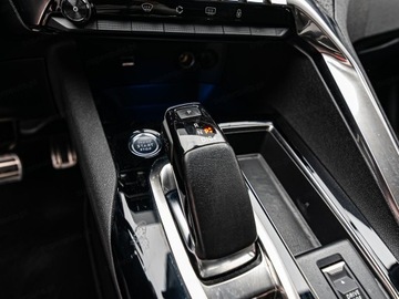 Peugeot 3008 II Plug-In Hybrid Facelifting 1.6 HYBRID 225KM 2021 PEUGEOT 3008 1.6 PureTech Hybrid PHEV Allure Suv 225KM 2021, zdjęcie 19