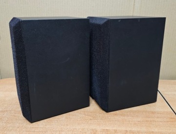 Колонки с альфа-эффектами ELAC A.R.E.S | 30/50 Вт, 8 Ом |