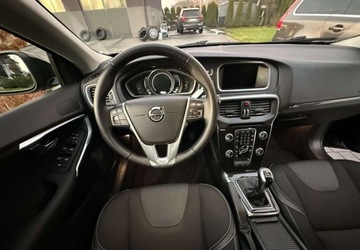 Volvo V40 II Hatchback 2.0 T2 DRIVE-E 122KM 2016 Volvo V40 Volvo V40 T2 Drive-E Summum 2.0 Benzyna 122KM, zdjęcie 23