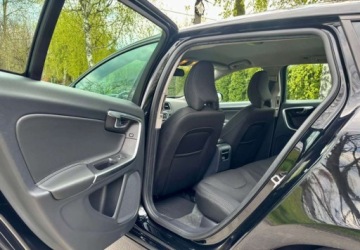 Volvo V60 I Kombi Facelifting 2.0 D2 DRIVE-E 120KM 2017 Volvo V60 Volvo V60 D2 Geartronic 2.0 Diesel 120KM, zdjęcie 22