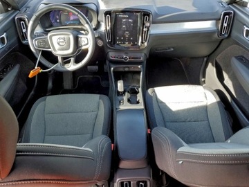Volvo XC40 2025 Volvo XC 40 Core 2025 2.0 Benzyna 200KM, zdjęcie 8