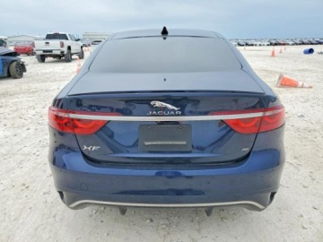 Jaguar XF II 2022 Jaguar XF R-Dynamic Se 2022 2.0 Benzyna 296KM, zdjęcie 2