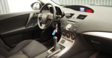 Mazda 3 II Sedan 1.6 MZR 105KM 2010 Mazda 3 Mazda 3 1.6 16V Exclusive 1.6 Benzyna 105KM, zdjęcie 4