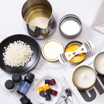 НАБОР ДЛЯ ИЗГОТОВЛЕНИЯ РАЗНОЦВЕТНЫХ СОЕВЫХ СВЕЧ + АРОМАТИРОВАННЫЕ МАСЛА