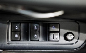 Toyota C-HR I Crossover 1.8 Hybrid 122KM 2019 Toyota C-HR 1.8 Hybrid Premium 1.8 Hybryda 122KM, zdjęcie 22