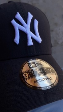 Кепка New Era League Essential New York Yankees