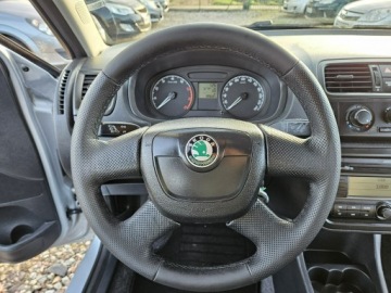 Skoda Fabia II Kombi 1.2 70KM 2009 Škoda Fabia Skoda Fabia Opłacona Zdrowa Zadbana, zdjęcie 13