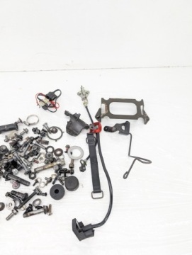 KAWASAKI VERSYS 650 07-09 ВИНТЫ MIX MOUNT BRACKET