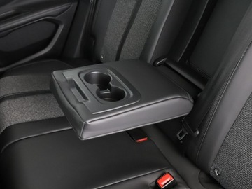 Peugeot 3008 II Crossover 1.2 PureTech 130KM 2018 Peugeot 3008 navi virtual cocpik półskóra, zdjęcie 38