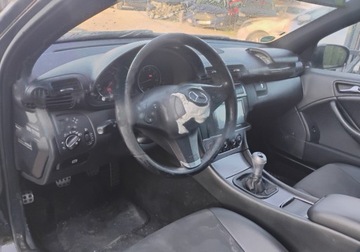 Mercedes CLC 1.8 (180 Kompressor) 143KM 2009 Mercedes-Benz CLC 2009r, 1.8Benzyna. Lekko uszkodzony lewy bok. Jezdzi., zdjęcie 5