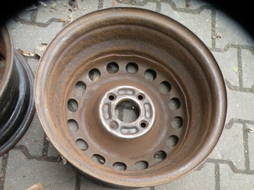 Volvo S40 V40 97-03 Оригинальные стальные диски, комплект 6x15 ET44